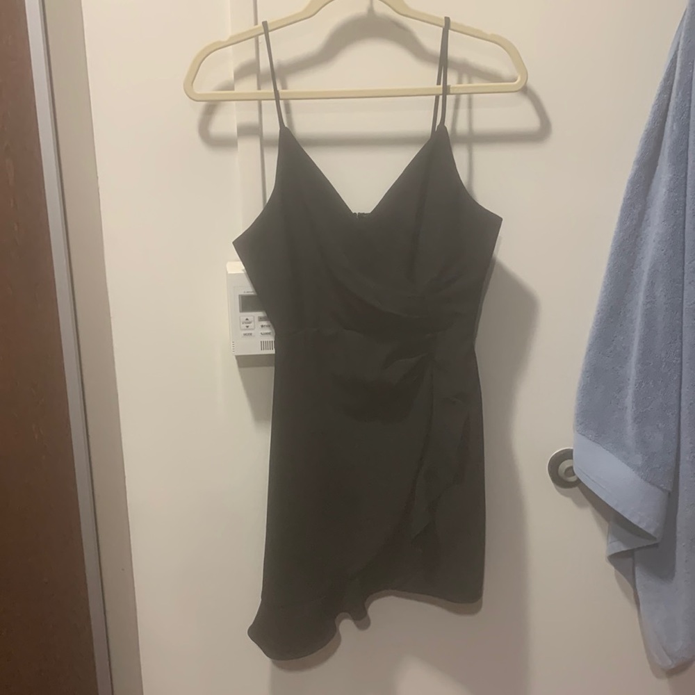 Black classic mini dress!